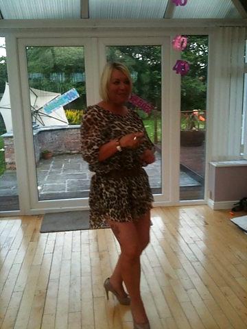 25P Mature amateur clothed 2