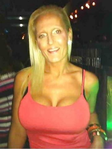 25P Mature amateur clothed 2