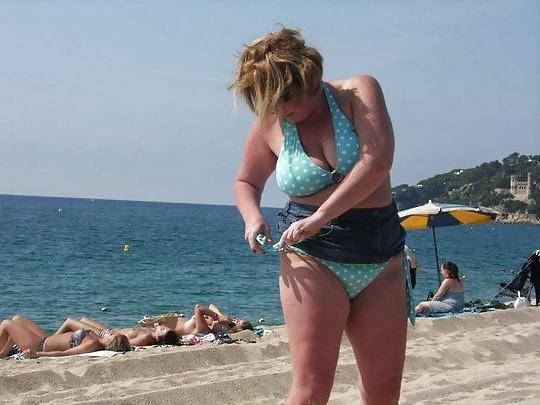 25P Mature amateur clothed 2