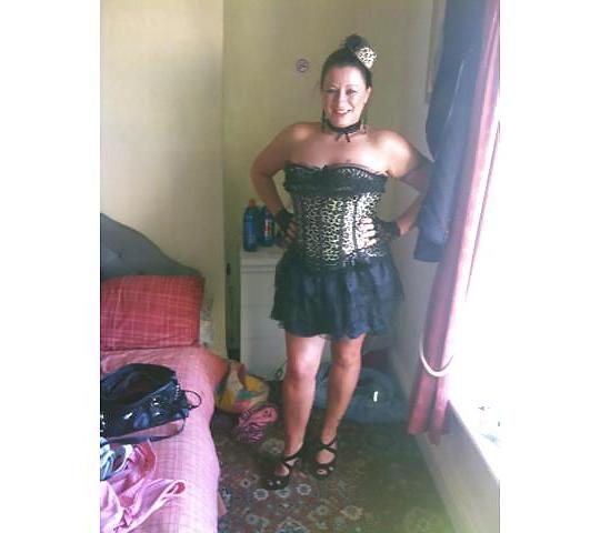 25P Mature Amateur Clothed 3