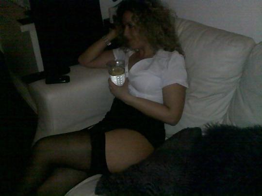 25P Mature Amateur Clothed 3