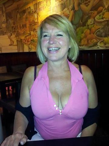 25P Mature Amateur Clothed 3