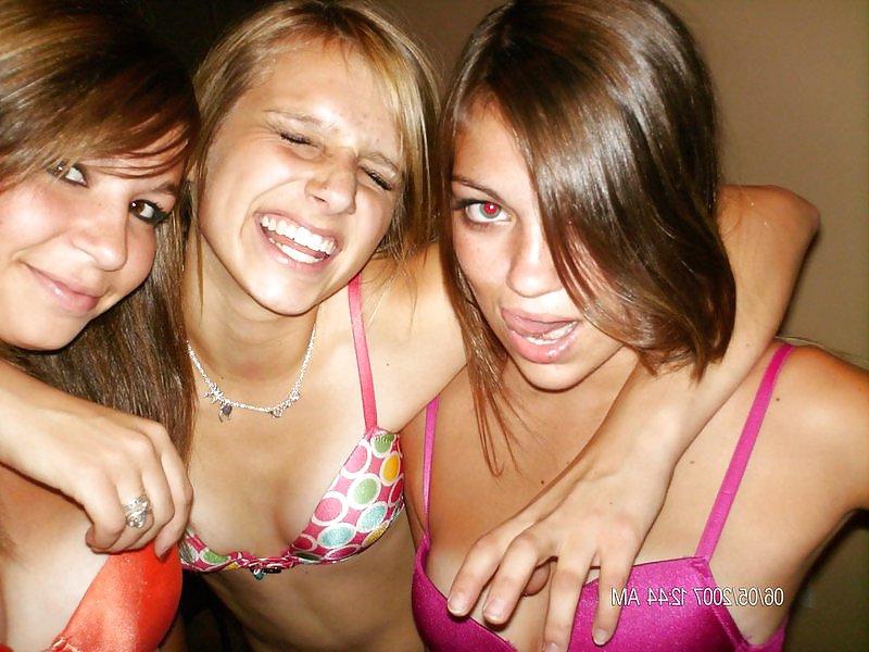11P The Beauty of Amateur College Teens