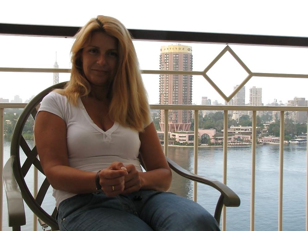 10P Amateur mature wife 3