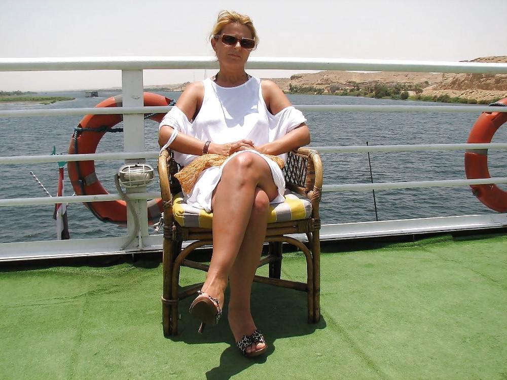 10P Amateur mature wife 3