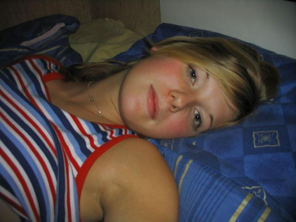 25P Amateur blondie teen