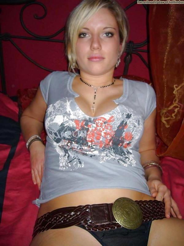 20P Sexy German Amateur Babe Tina ... !!!