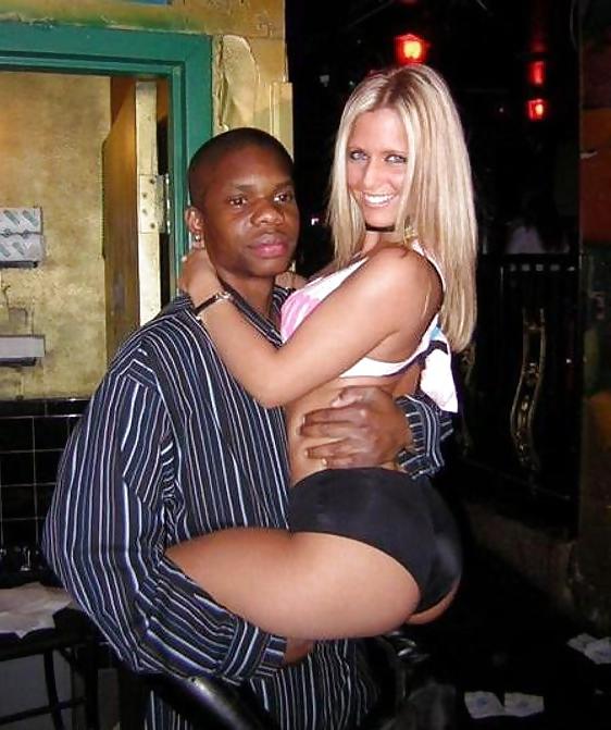 25P Amateur white chick lovin' black dick 