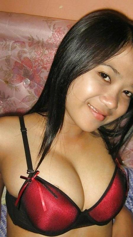 12P The Beauty of Amateur Asian Teen with Nice Tits