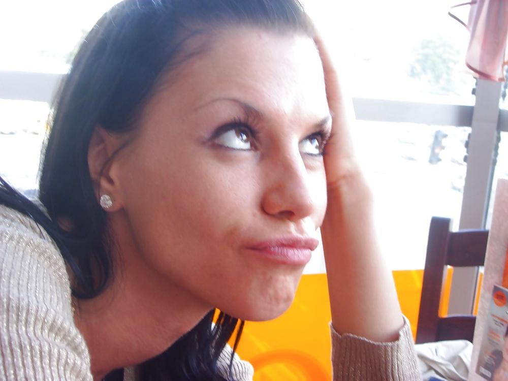 25P AMATEUR EX GF:SAME SLUT THROUGH THE YEARS 300PICS(WheelSex)
