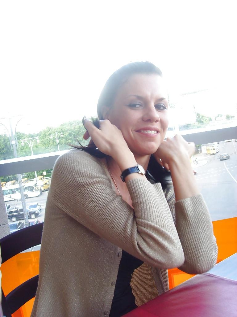 25P AMATEUR EX GF:SAME SLUT THROUGH THE YEARS 300PICS(WheelSex)