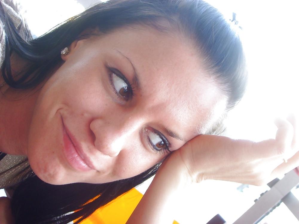 25P AMATEUR EX GF:SAME SLUT THROUGH THE YEARS 300PICS(WheelSex)
