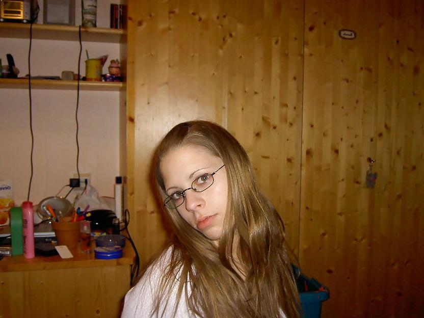 25P Amateur Teen's 10