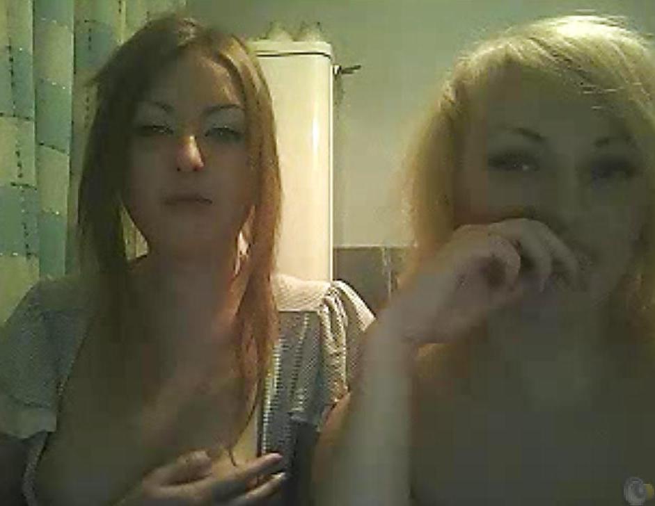 25P Amateur Naughty Girls