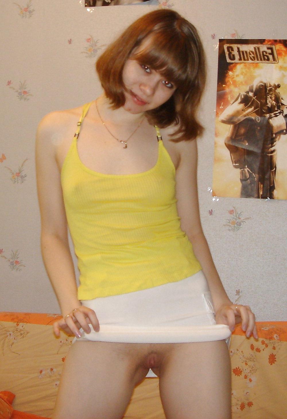 25P Beutifull amateur brunette  teen 2