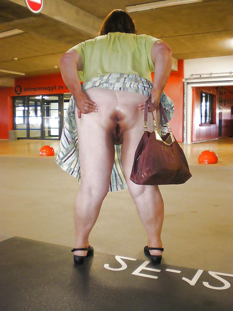 25P Amateur Mature Asses and Assholes