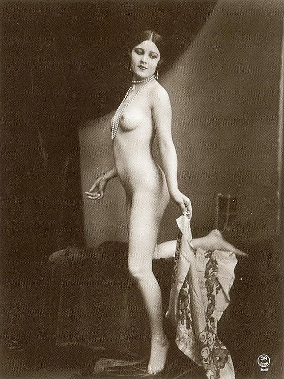 17P The Beauty of Amateur Hairy Vintage Porn