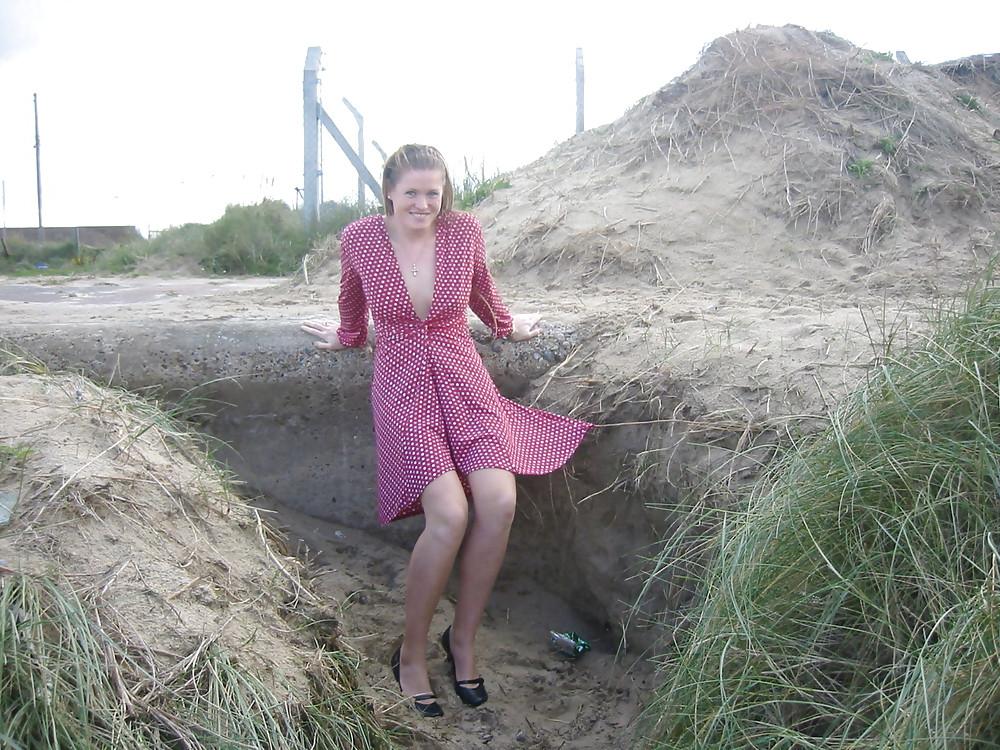 25P Sexy & Hot Amateur Milf, Mature, Wive shows Pussy
