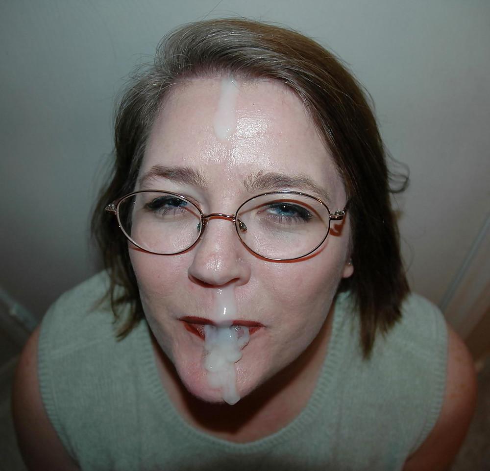 25P Fantastic amateur facial !