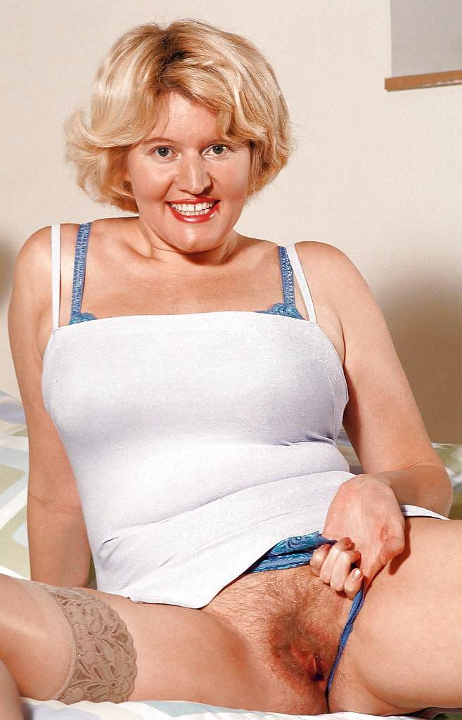 20P Stunning alluring mesmirizing breathtaking mature goddess