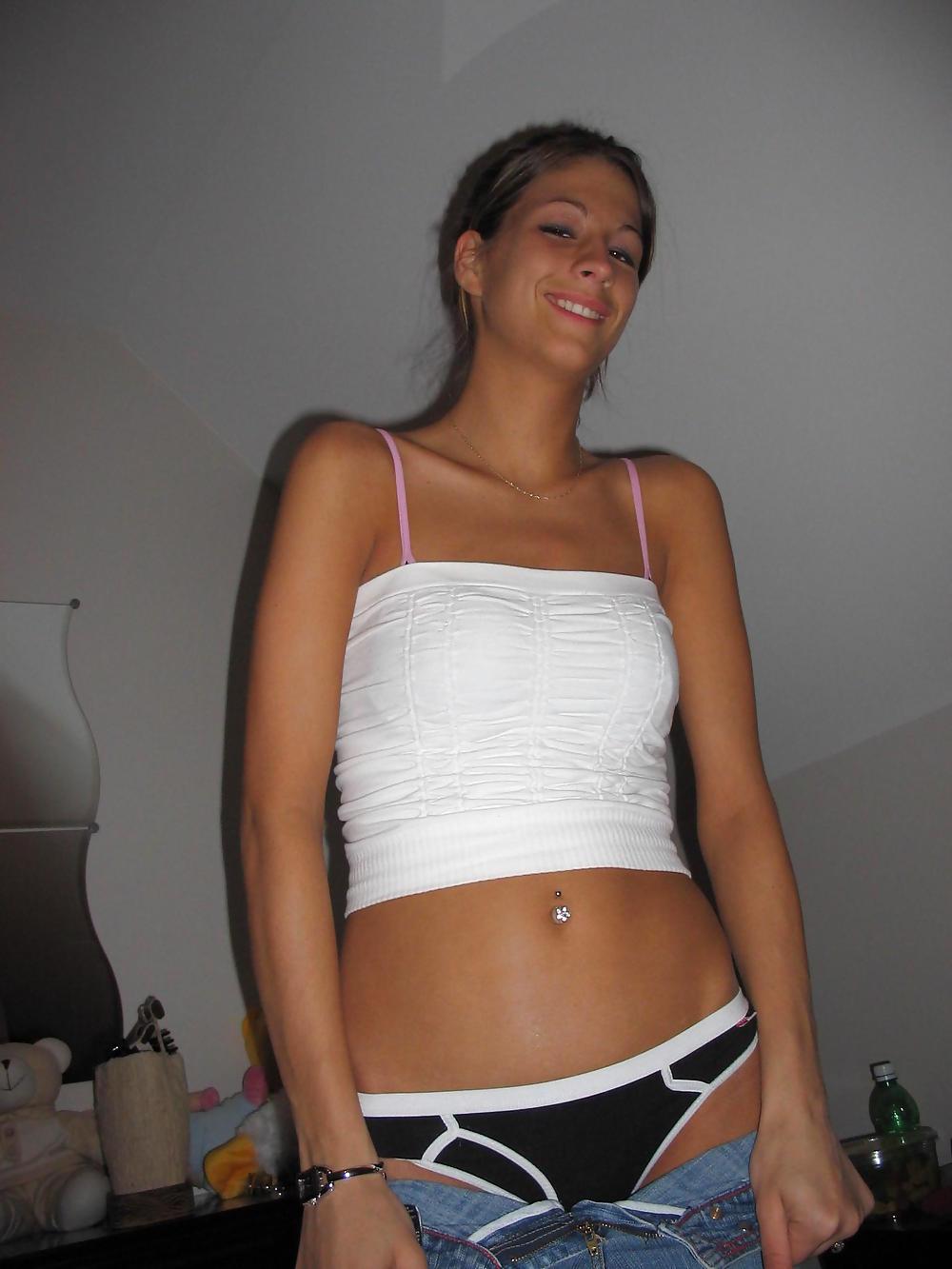18P Pretty and Sexy German Amateur Girl with Hot Body
