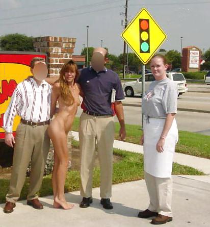 25P Amateur public exhibitionist brunette flashing voyeur