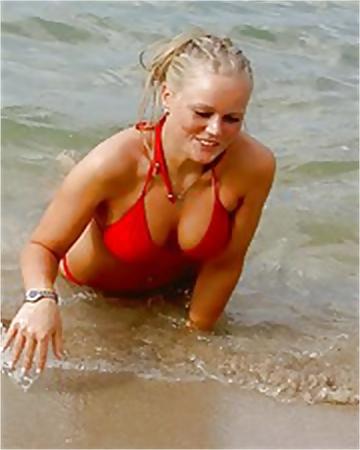 25P Amateur Bikini Teens
