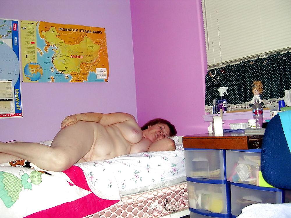 25P Amateur Grannies from the Web