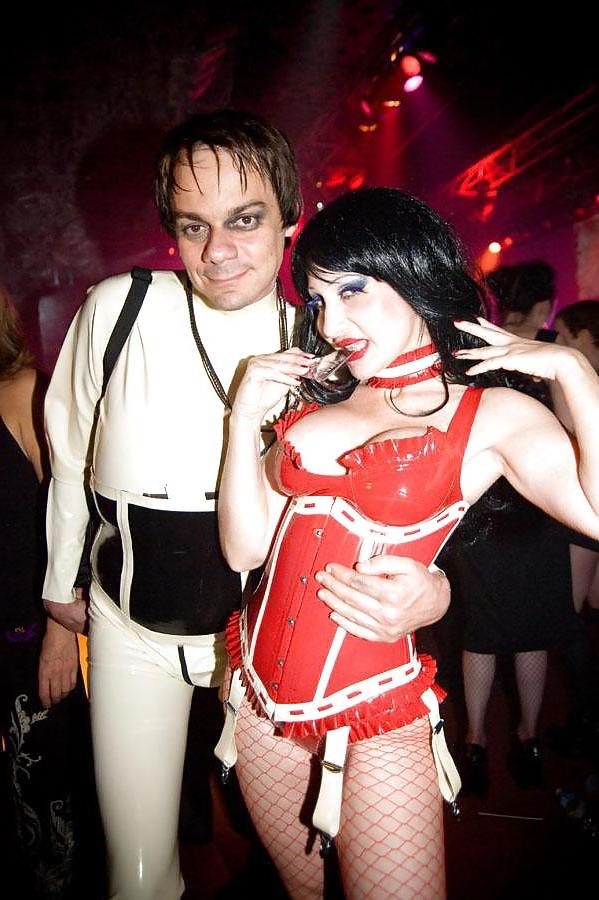 25P Hot Emo Gothic Punk Amateur Babes
