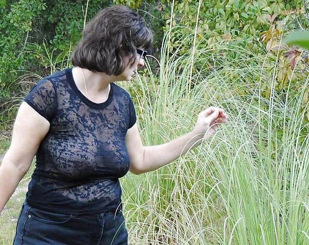 25P Mature Amateurs Seethrough by Voyeur TROC