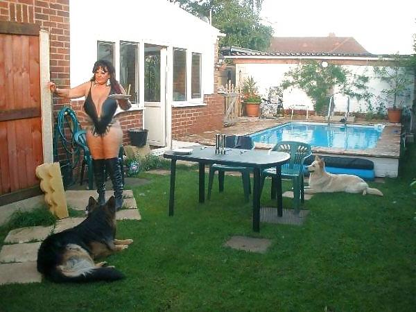 25P Bizarre Amateur Latex Granny