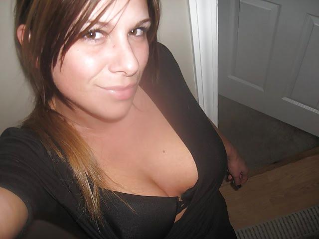 25P Pretty & Hot Amateur Mature Milf Wife 