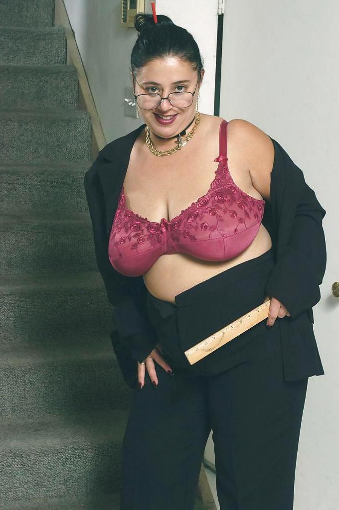 25P Stunning alluring mesmirizing breathtaking mature goddess