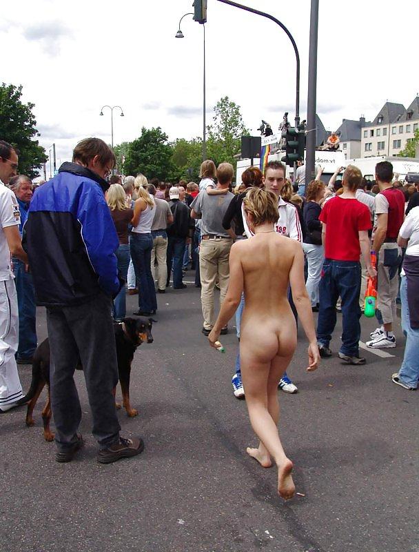 14P The Beauty of Amateur Public Nudity