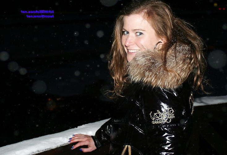 25P Tina a german amateur fetish Girl in sexy shiny outfits