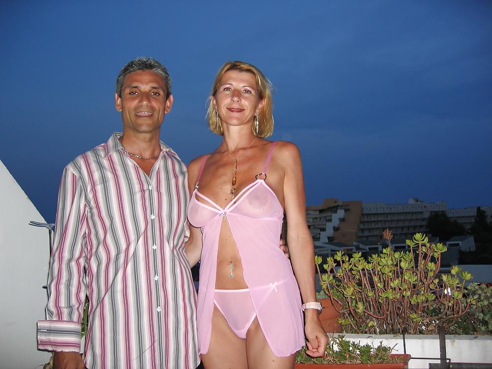 25P Amateur Mature Wife 3