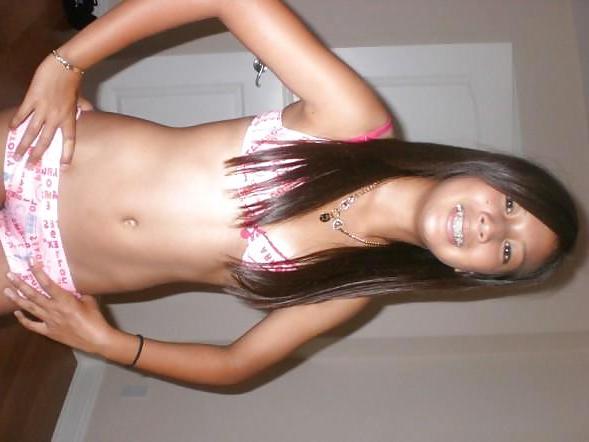 25P Amateur Asian Teens