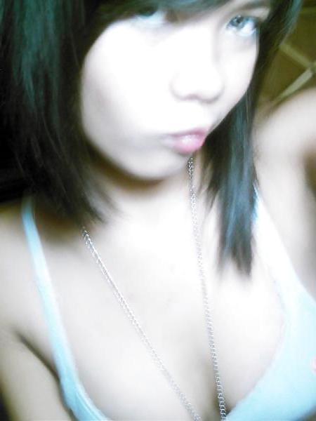 25P Amateur Asian Teens