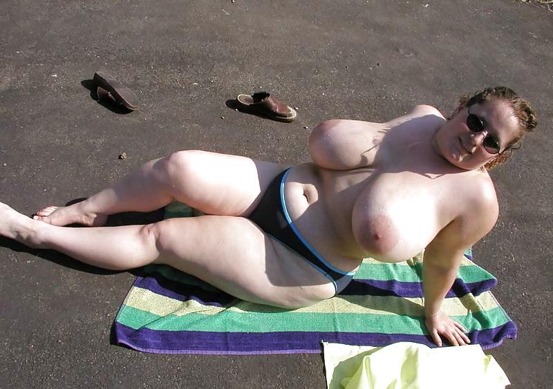 15P AMATEUR BBW MODEL WITH HUGE BOOBS