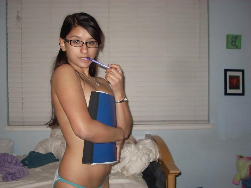 11P Amateur Latin Teen With Large Areola