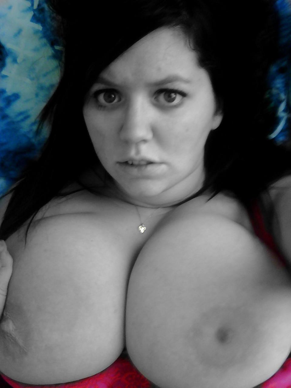 25P BUSTY CHUBBY AMATEUR - Naturgeiles Fickfleisch III