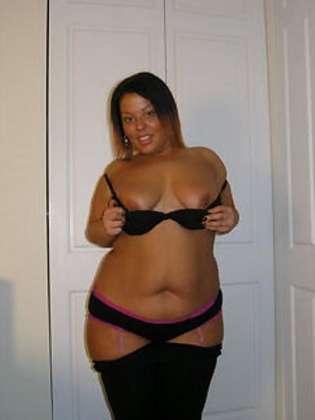 25P AWESOME BACKSHOTZ: Leaving a Little to the Imagination