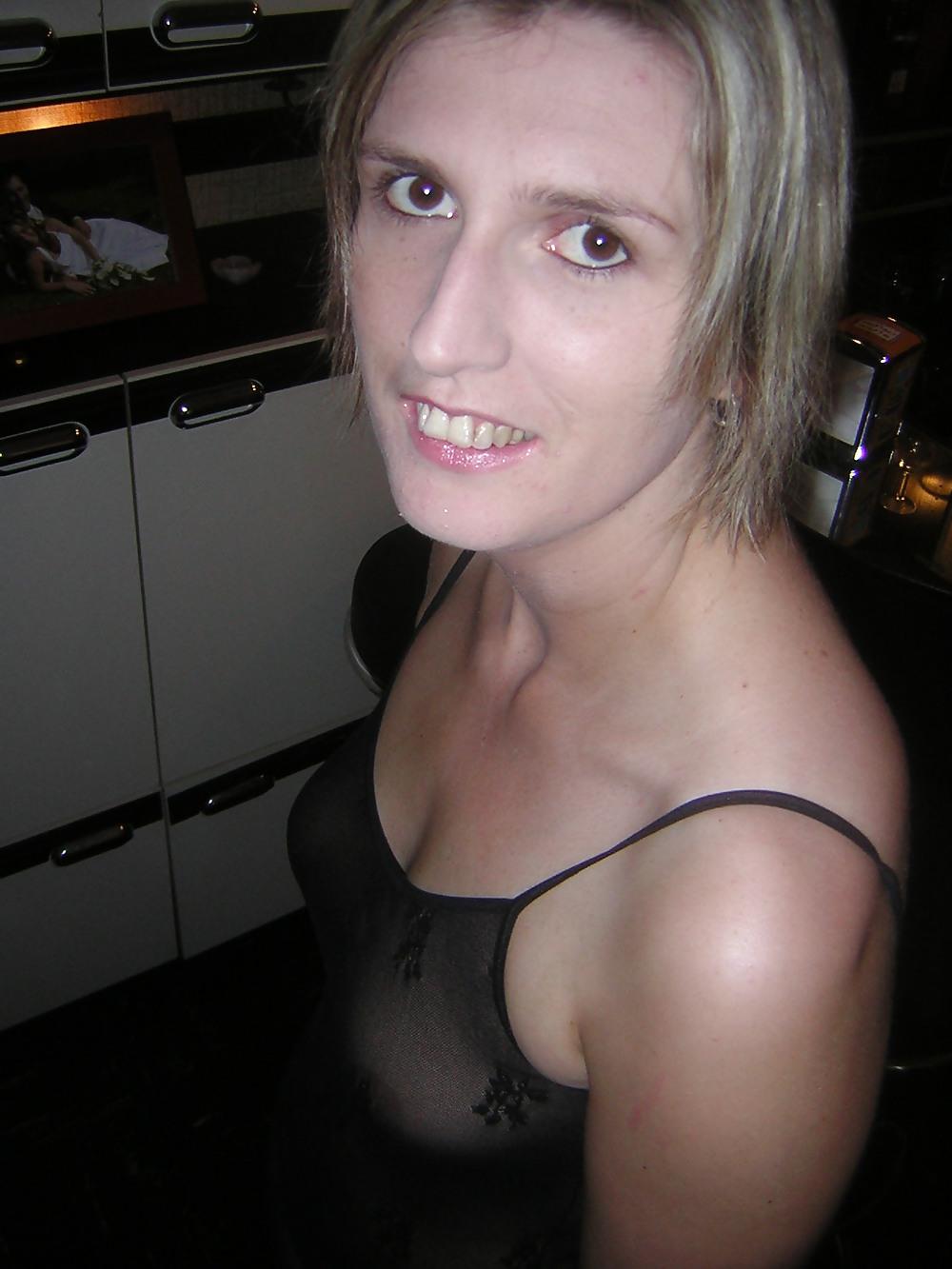 24P Aline french amateur take facial