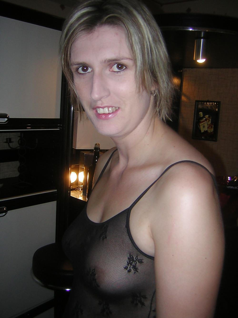 24P Aline french amateur take facial