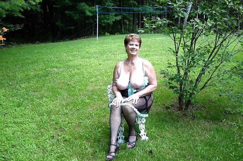 21P AMATEUR REIFT OMAS, BBW, GROßE BRÜSTE, GROßER ARSCH 4