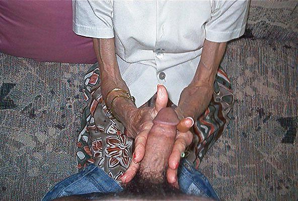 25P Amateur mature granny skinny tiny tits