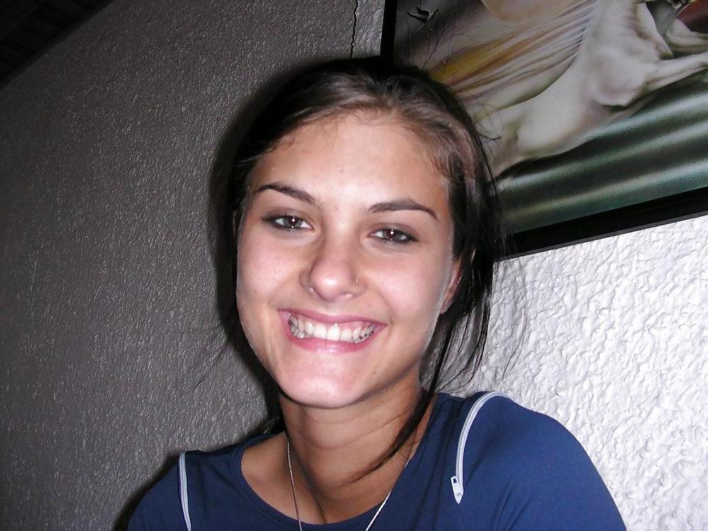 25P Amateur teen girl (stiletto, submissive, shower, nightdress)