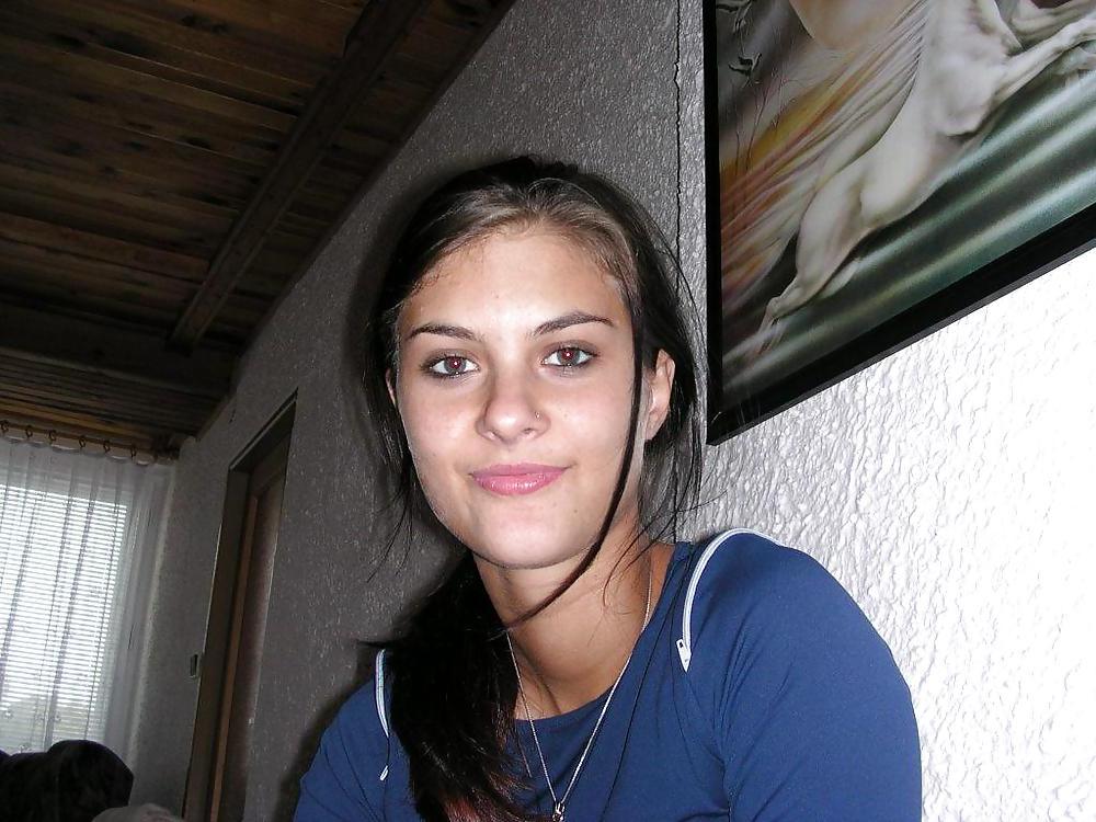 25P Amateur teen girl (stiletto, submissive, shower, nightdress)