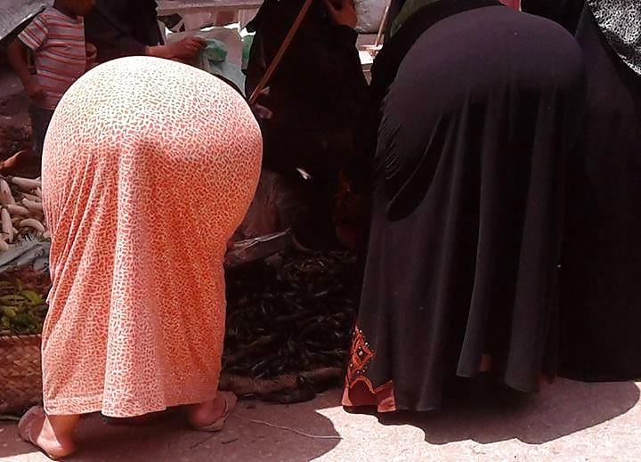23P ARAB AMATEUR MUSLIM BEURETTE HIJAB BIG ASS