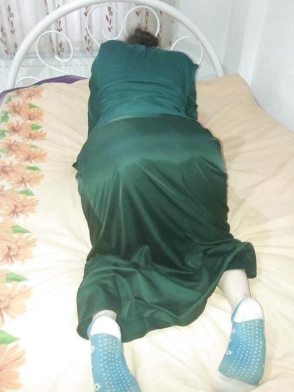 23P ARAB AMATEUR MUSLIM BEURETTE HIJAB BIG ASS